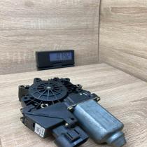 114188 100 05071910  Front door window regulator motor Audi A4 S4 B5 8D