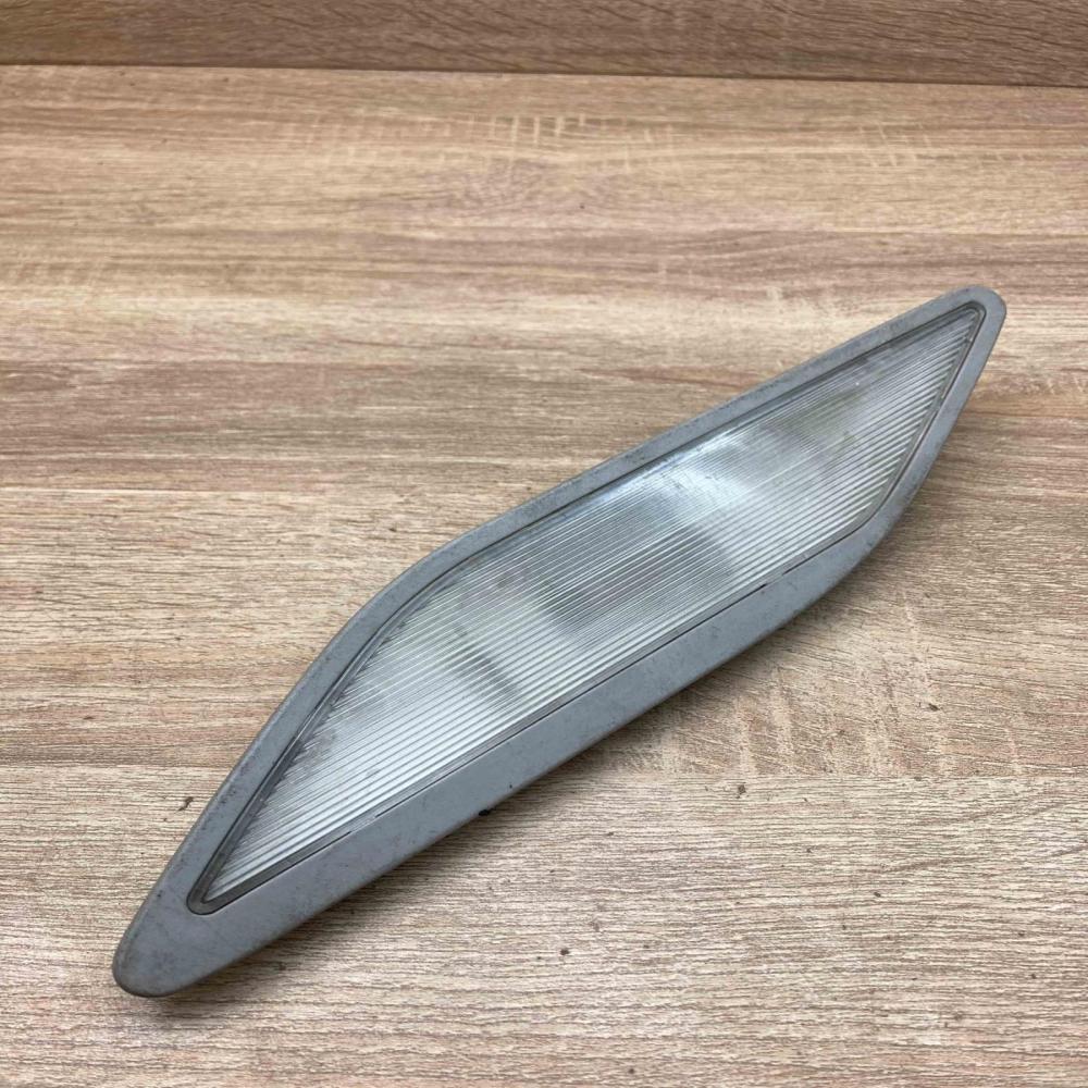 8363607 39820110  Rear seat light BMW 5 E39