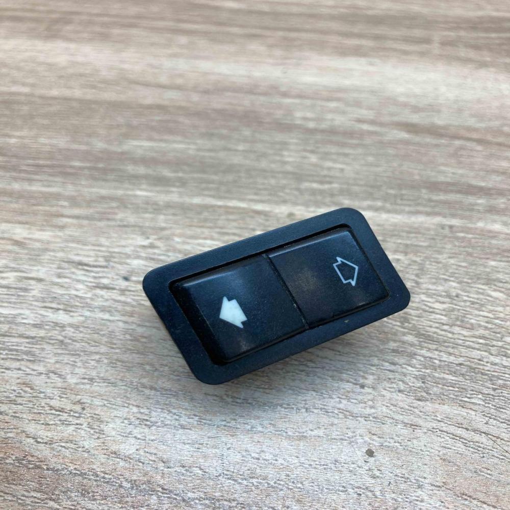 8368974 Main  Electric window control switch BMW 5 E39