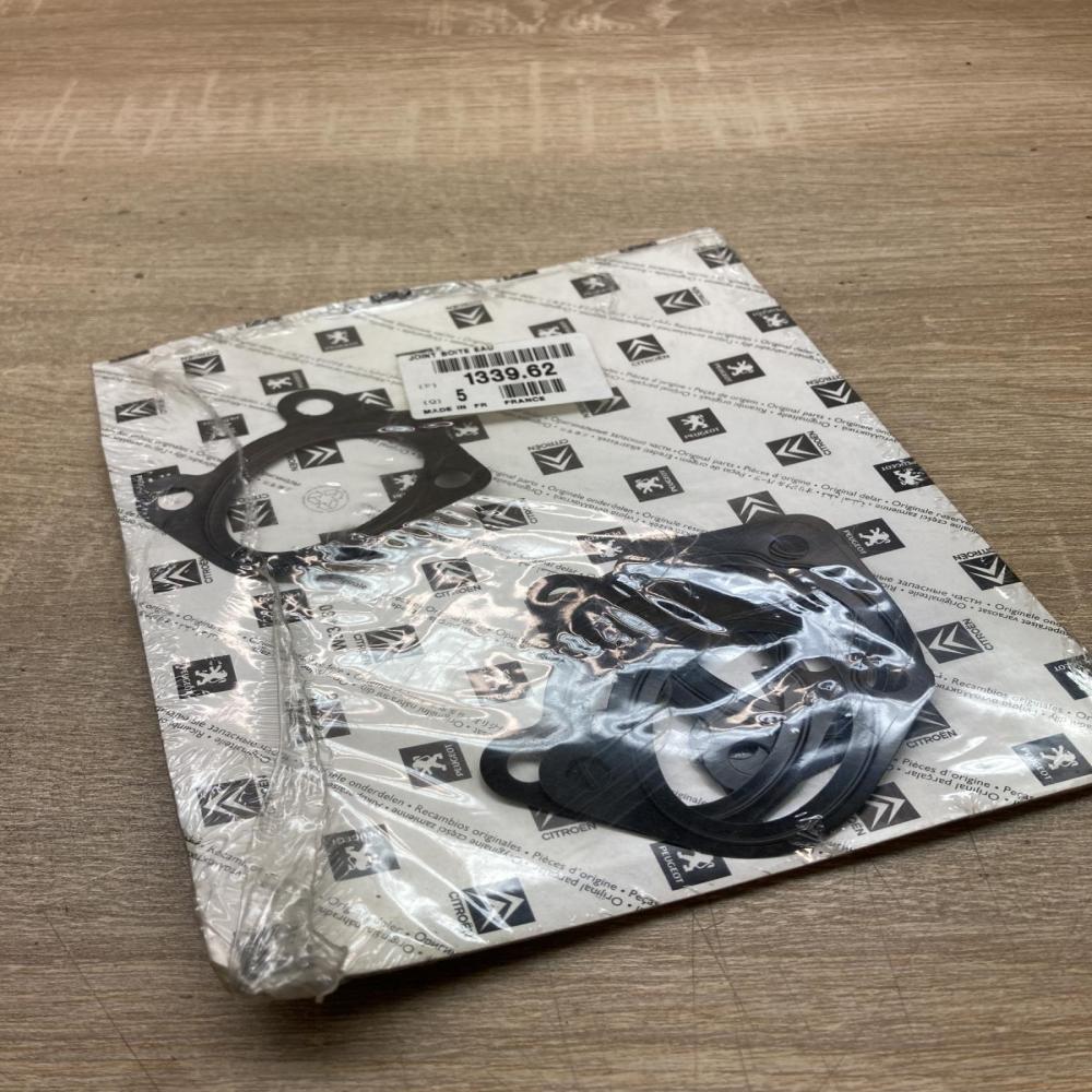 133962 1339 62 Water pump gasket Other engine part Peugeot 405