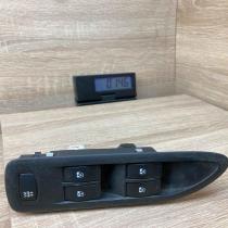 26515   Electric window control switch Renault Laguna II