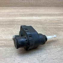 0307852317   Headlight level adjustment motor Honda Civic