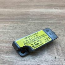 MR309223 0285002001  Airbag deployment crash/impact sensor Mitsubishi Carisma