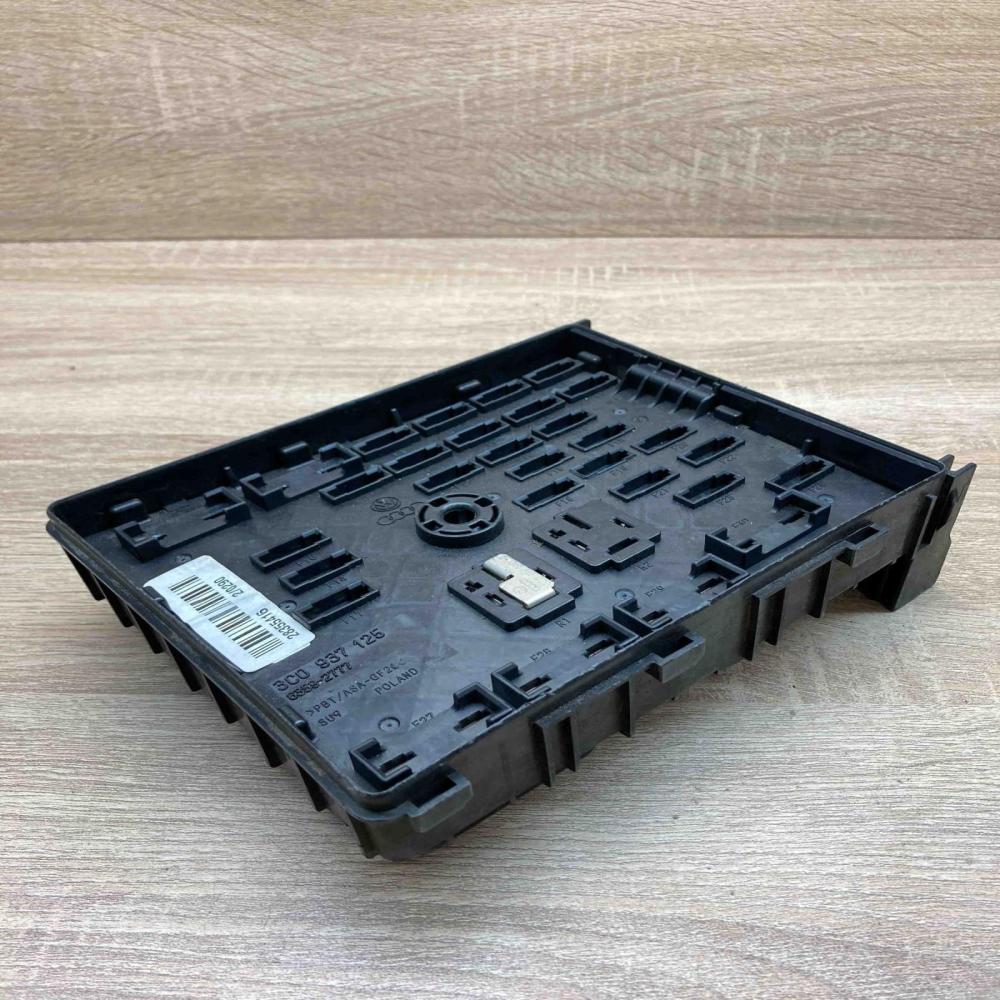 3C0937125   Fuse module Volkswagen PASSAT B6
