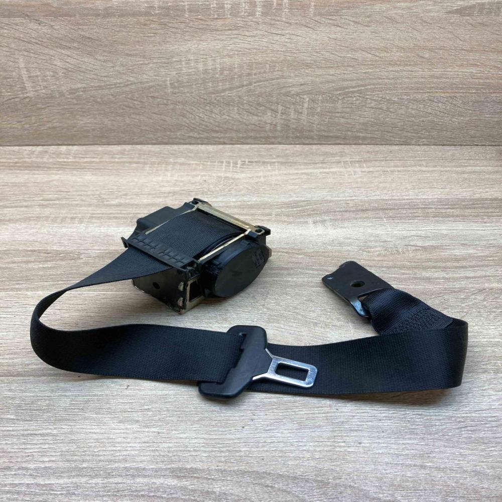 8198478 00057798  Rear seatbelt BMW 5 E39