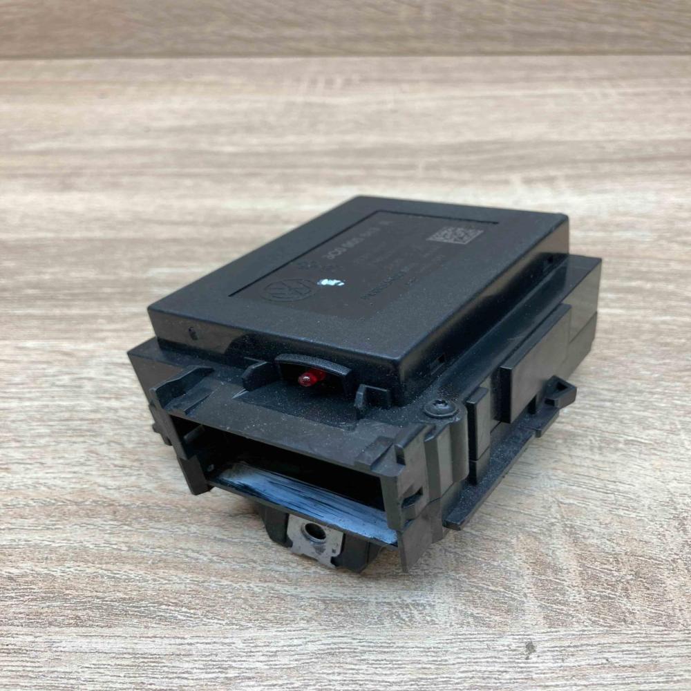 3C0905843R Used  Ignition lock Volkswagen PASSAT B6