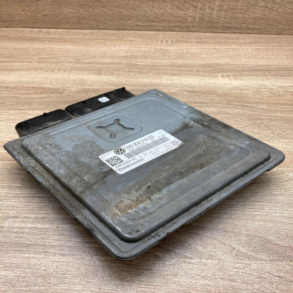 03G906018CD 5WP45600AE  Engine control unit/module ECU Volkswagen PASSAT B6
