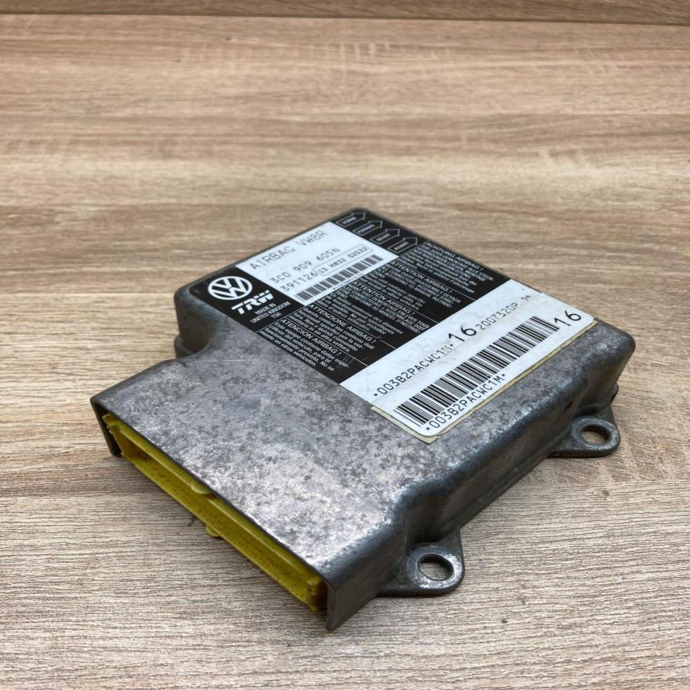 3C0909605N   Engine control unit/module ECU Volkswagen PASSAT B6