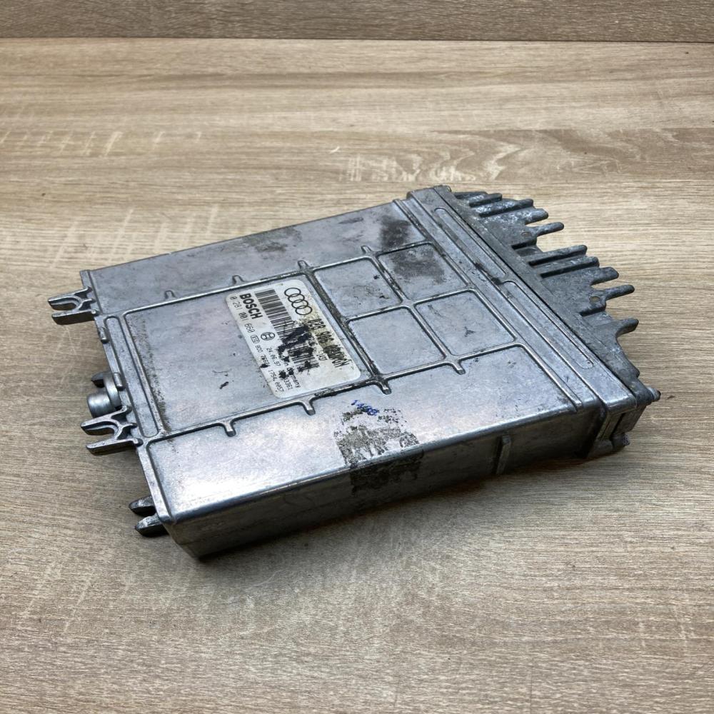 028906021GN 0281001660  Engine control unit/module ECU Audi A4 S4 B5 8D