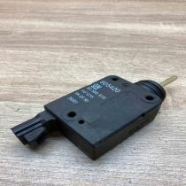 90589918 1101215  Central locking motor Opel Astra G