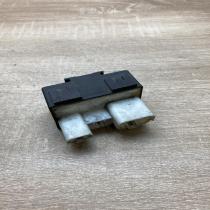 1398845 899962000  Coolant fan relay Volvo 850