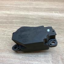 6G9N 19E616 AA   Air flap motor/actuator Volvo XC70