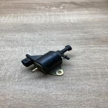 7700857002   Turbo solenoid valve Renault Laguna I