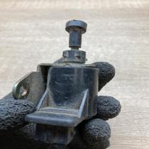 7700857002   Turbo solenoid valve Renault Laguna I