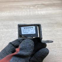 8691735 03W402  Airbag deployment crash/impact sensor Volvo XC70