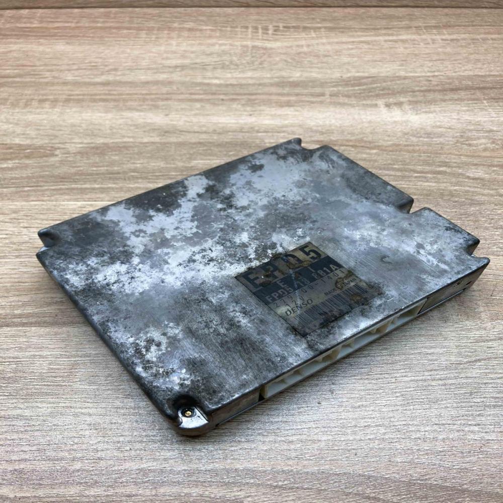 FPD518881A 279700 1401  Engine control unit/module ECU Mazda 323