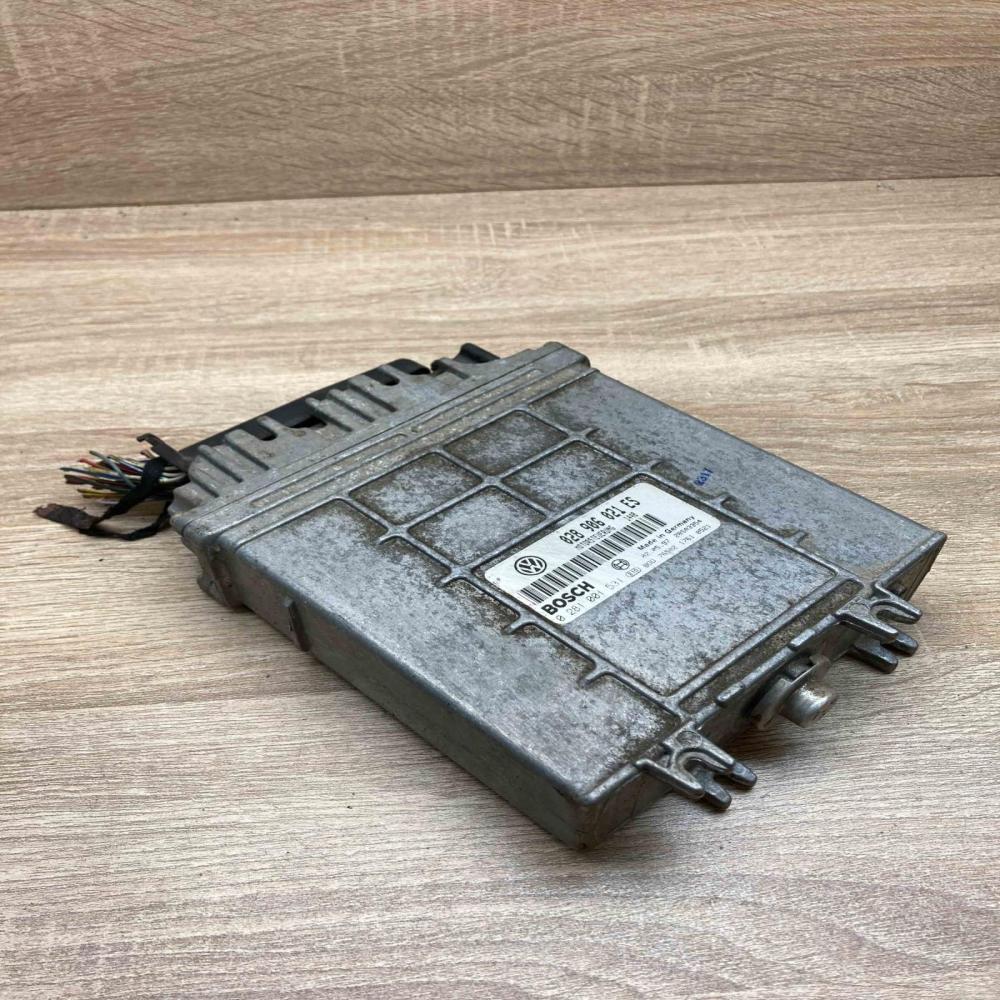 028906021ES 0281001531  Engine control unit/module ECU Ford Galaxy