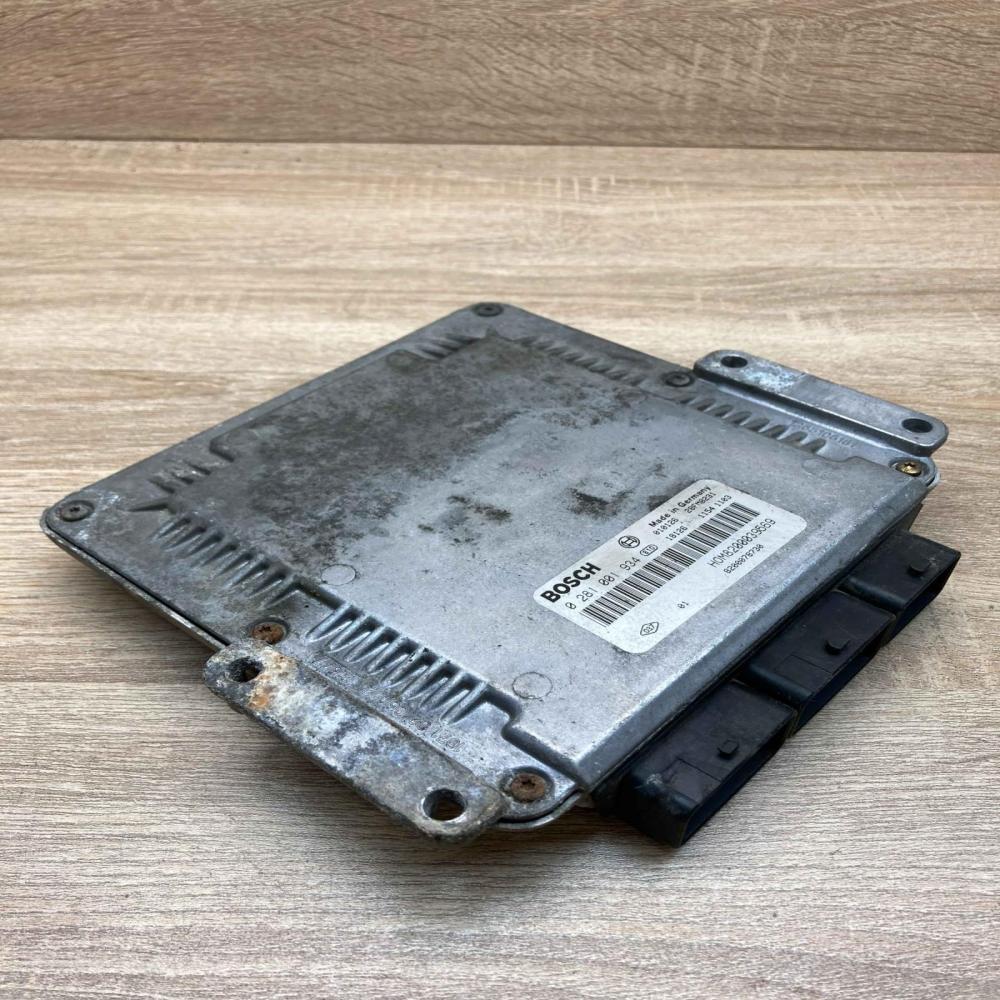 HOM8200039569 0281001934  Engine control unit/module ECU Renault Scenic I