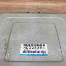 MD325254 E2T39782  Engine control unit/module ECU Proton 415