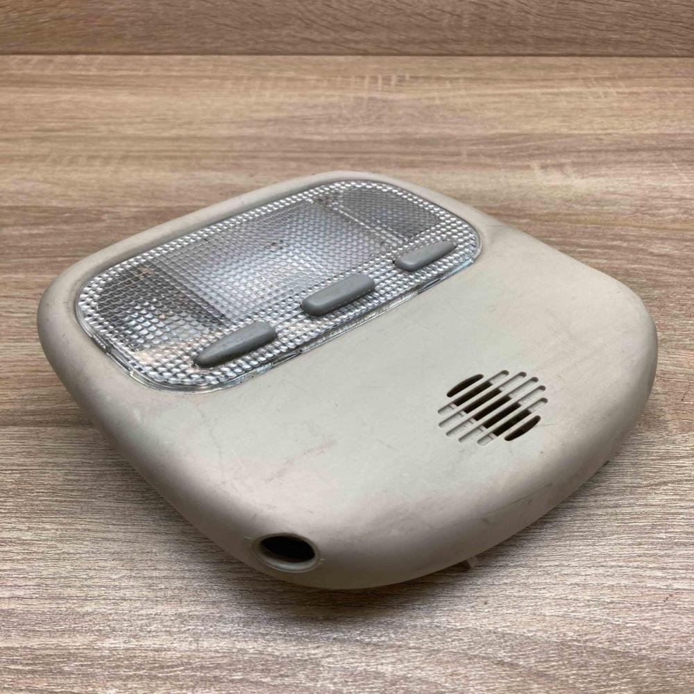 9636696977   Front seat light Citroen C5