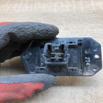 Toyota Yaris   Heater blower motor/fan resistor Toyota Yaris