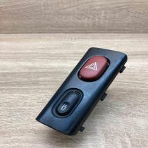 822955   Hazard light switch Renault Espace III