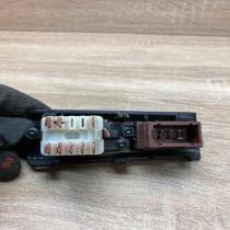 822955   Hazard light switch Renault Espace III