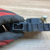 MR146583 8B17  Air flap motor/actuator Volvo S40, V40