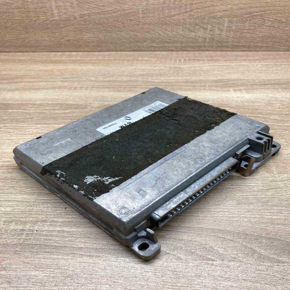 7700867290   Engine control unit/module ECU Renault Laguna I