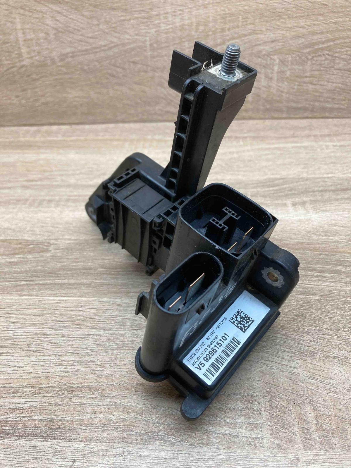 9296151 9296151 01  Voltage converter inverter BMW 3 F30 F35 F31