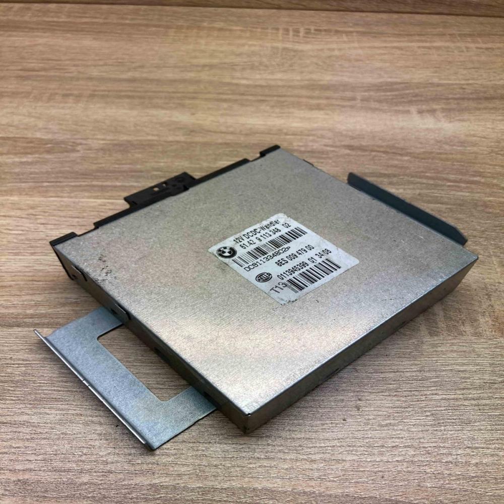 9113348 8ES009479 00  Voltage converter/converter module BMW 1 E81 E87