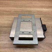 9113348 8ES009479 00  Voltage converter/converter module BMW 1 E81 E87