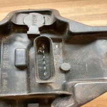 1T0945257D  Headlight Tail light bulb cover holder Volkswagen Touran I