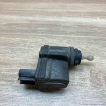 09152523 93083  Headlight level adjustment motor Opel Vectra B