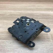 2N43130820 000306  Air flap motor/actuator Subaru Legacy