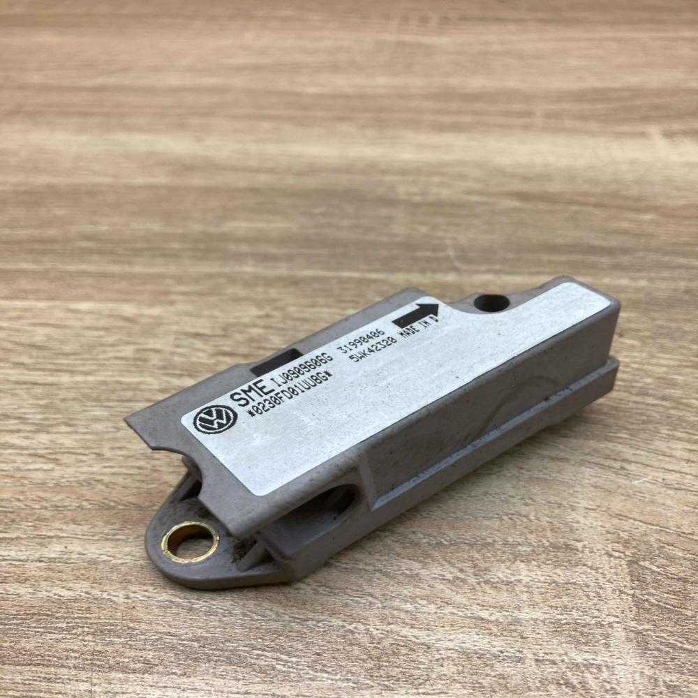 1J0909606G 5WK42320  Airbag deployment crash/impact sensor Volkswagen Sharan