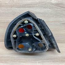 MB944544 29210202 Right Side Tailgate rear/tail lights Mitsubishi Carisma