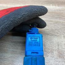 1H0927189C   Brake pedal sensor switch Audi 80 90 S2 B4