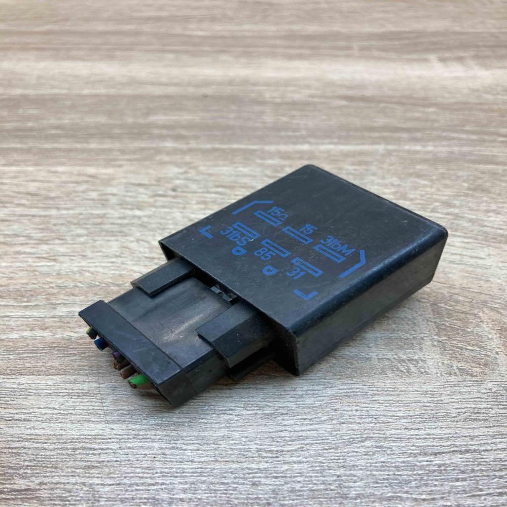 90054637 896474  Other relay Opel Rekord E2