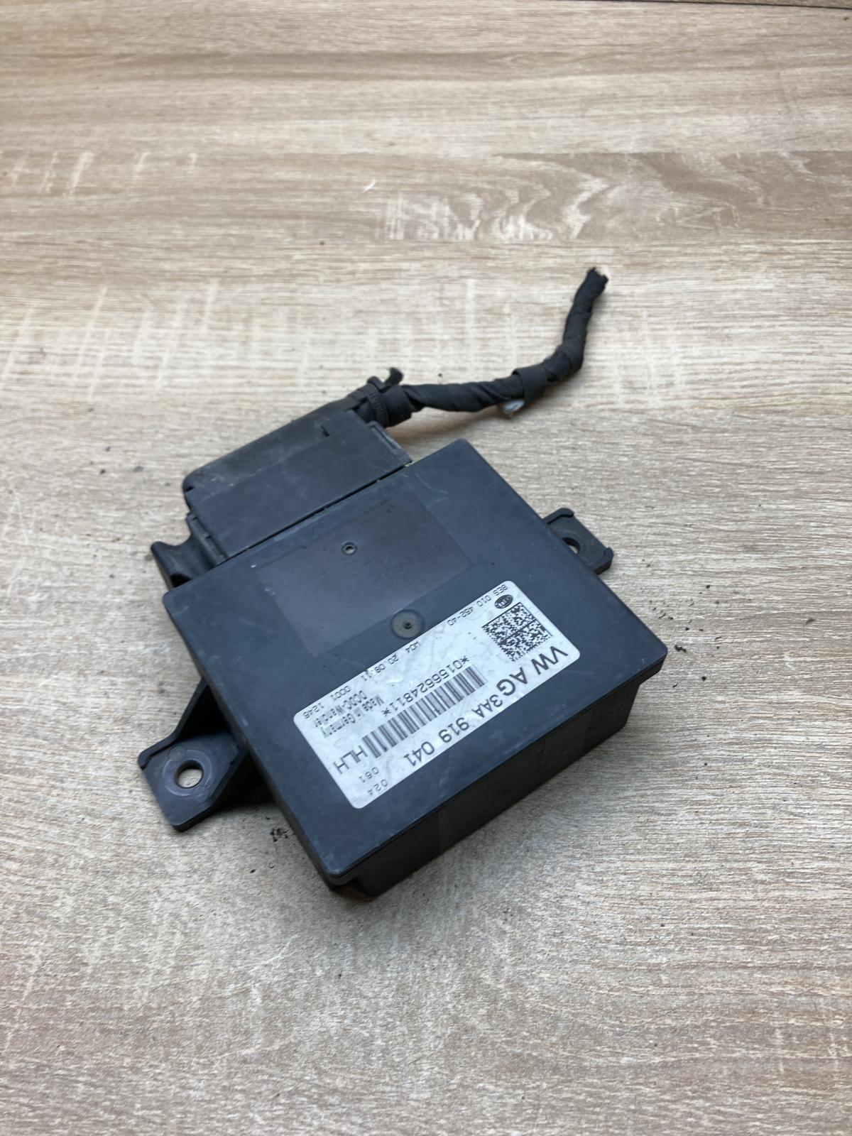 3AA919041 8ES010452  Voltage converter inverter Volkswagen Sharan