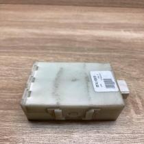 89741 05070 73668012  Door control unit/module Toyota Avensis T250