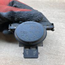 7700113071   Turbo solenoid valve Renault Scenic I