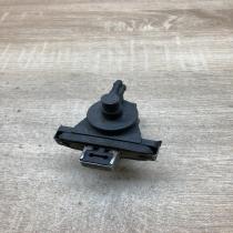 7700113071   Turbo solenoid valve Renault Scenic I