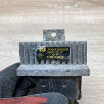 7700115078   Glow plug pre-heat relay Renault Laguna II