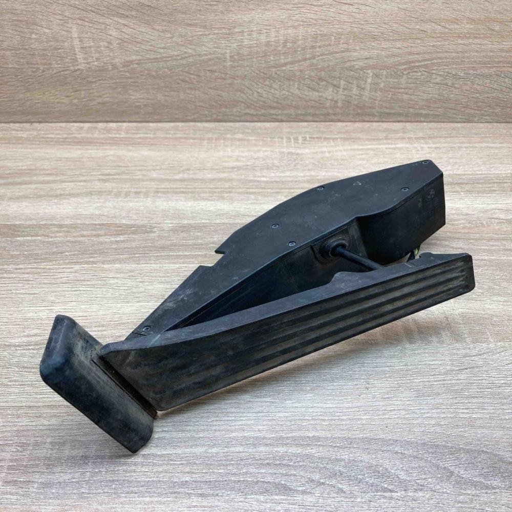 6756492   Accelerator throttle pedal BMW 5 E39