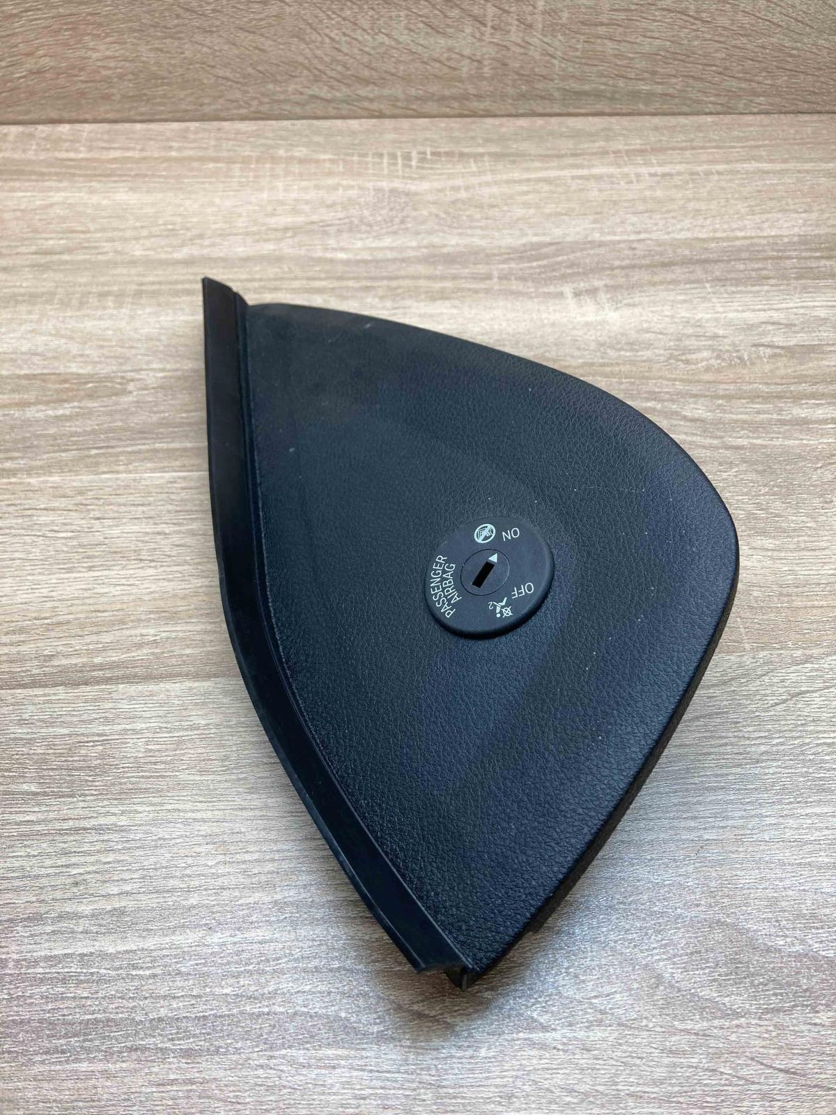 9159741 9326501 07372 000 Dashboard side end trim BMW 7 F01 F02 F03 F04