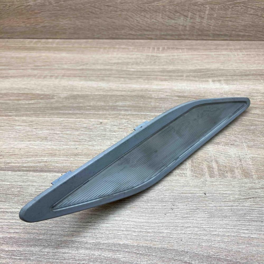 8363608   Rear seat light BMW 5 E39
