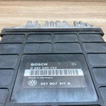 357907311A 0261200752  Engine control unit/module ECU Volkswagen PASSAT B3
