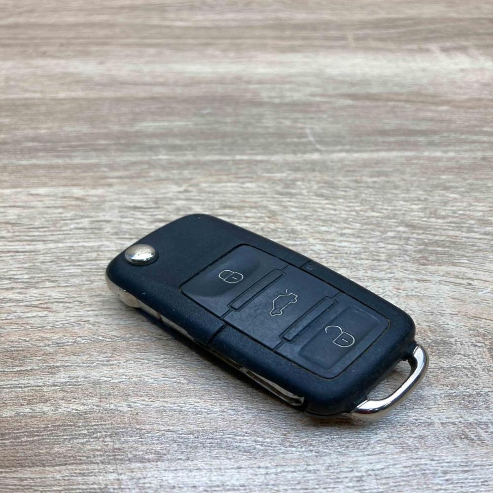 Skoda Used  Ignition key/card Skoda Octavia Mk1 (1U)