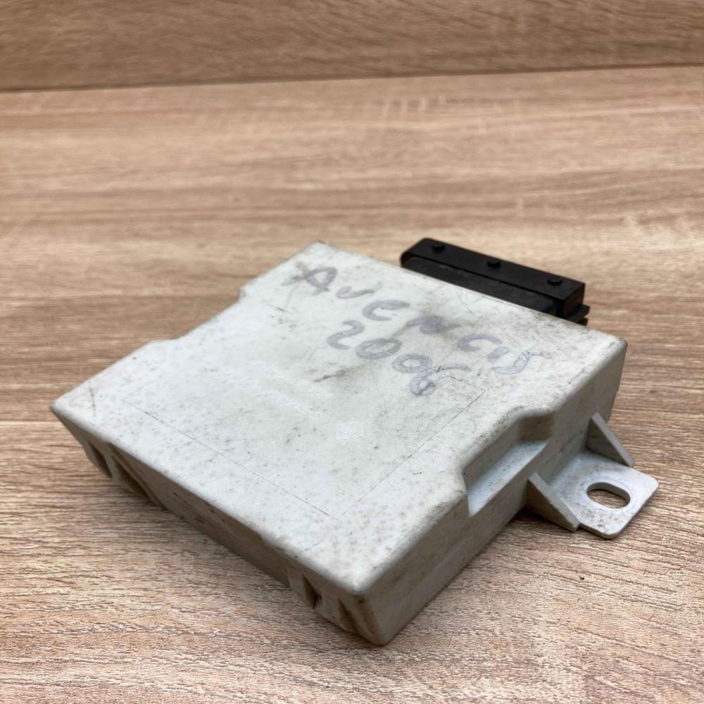 150 696 PA66GF15  Window wiper relay Toyota Corolla Verso AR10